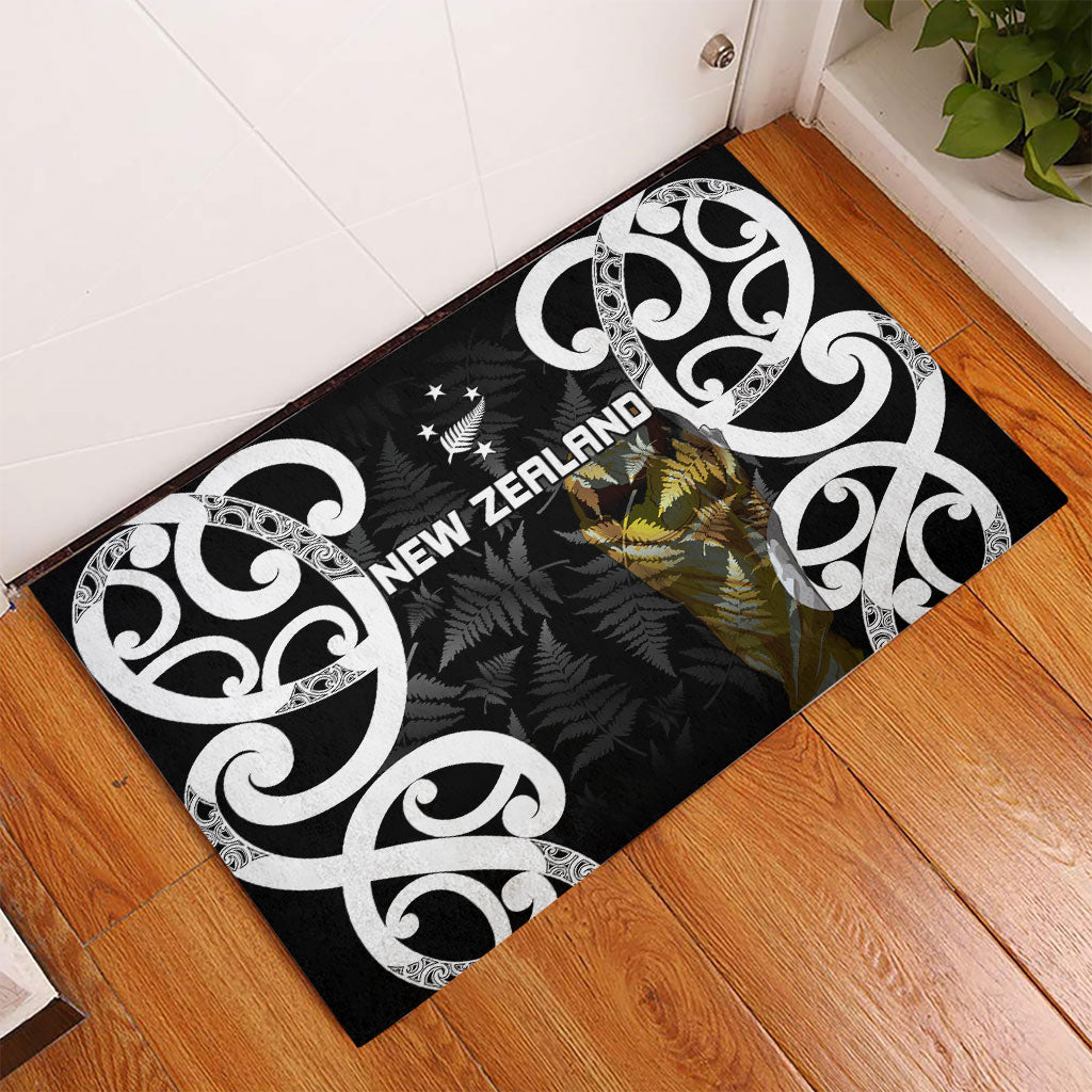 New Zealand WC2026 Black Rubber Doormat Silver Fern LT7 - Polynesian Pride