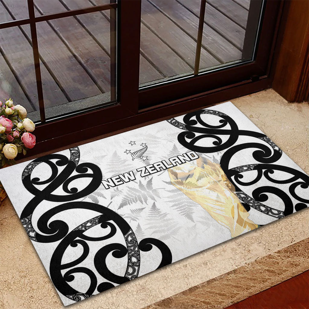 New Zealand WC2026 White Rubber Doormat Silver Fern LT7 - Polynesian Pride