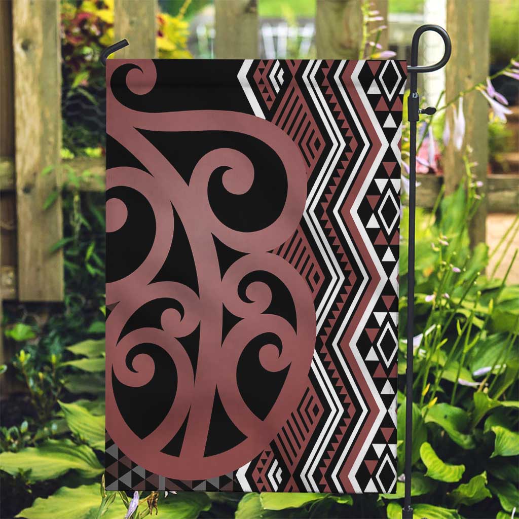 Maori Taniko Patterns Garden Flag Brown Patiki Motifs Mix Whakairo Ngaru