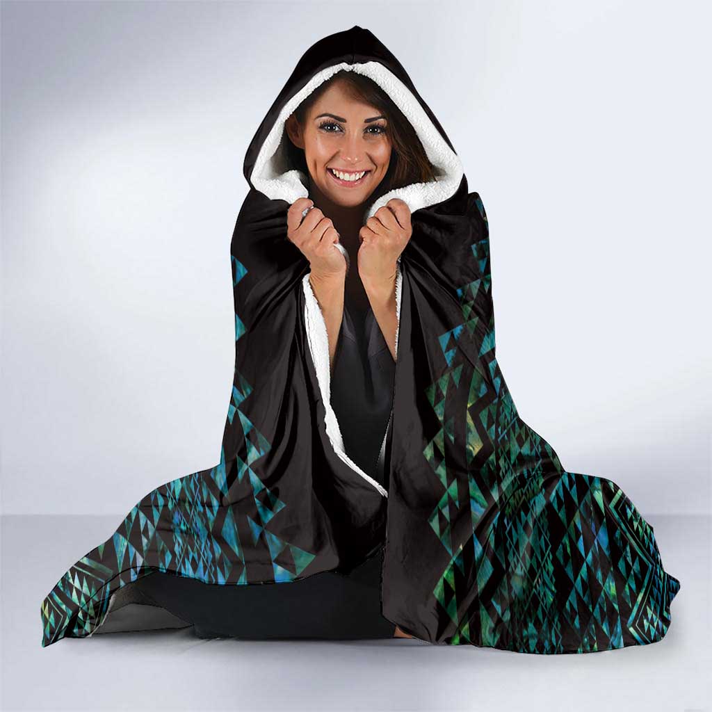Maori Niho Taniwha Te Wheiao Hooded Blanket Paua Shell - Polynesian Pride