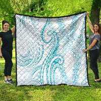 Polynesia Plumeria Lei Quilt White Turquoise Curves Motif