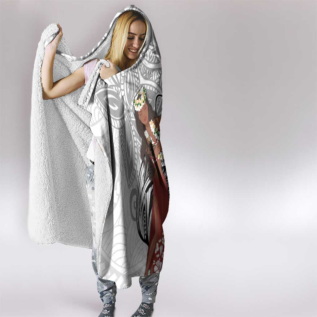 Tahiti Islands Polynesian Plumeria Hooded Blanket Tahitian Vahine 'Ote'a - White LT7 - Polynesian Pride