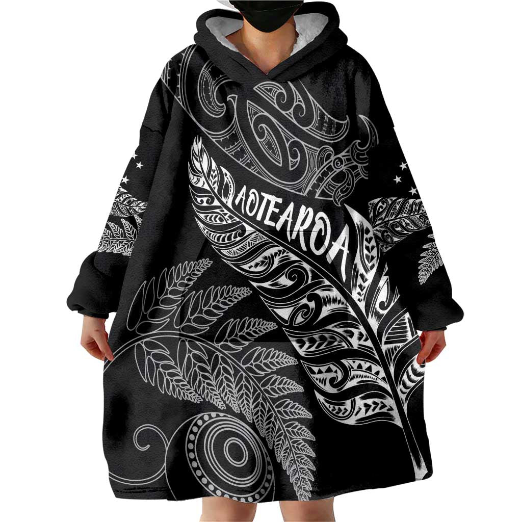 Aotearoa Personalized Lawn Bowls Maori Wearable Blanket Hoodie New Zealand Black Tribal Silver Fern - Polynesian Pride