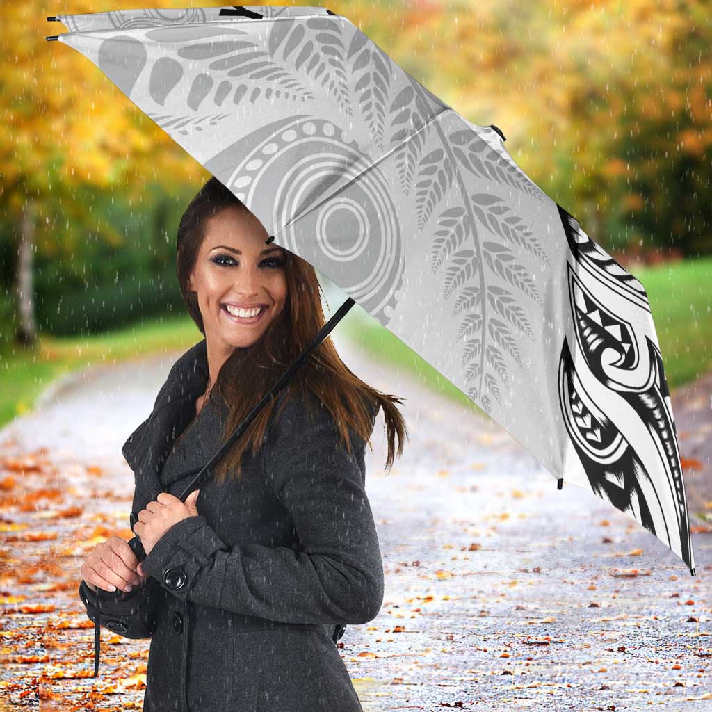 Aotearoa Personalized Lawn Bowls Maori Umbrella New Zealand White Tribal Silver Fern - Polynesian Pride