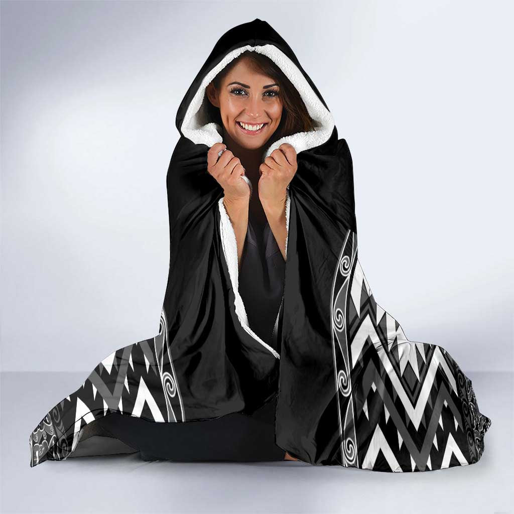 Personalised Taniko Motifs Aotearoa Hooded Blanket Waitangi Kowhaiwhai Kiwi - Monochrome LT7 - Polynesian Pride