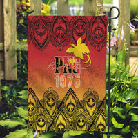 Papua New Guinea 1975 To The Future Garden Flag Sepik Masks LT7 Garden Flag Red - Polynesian Pride