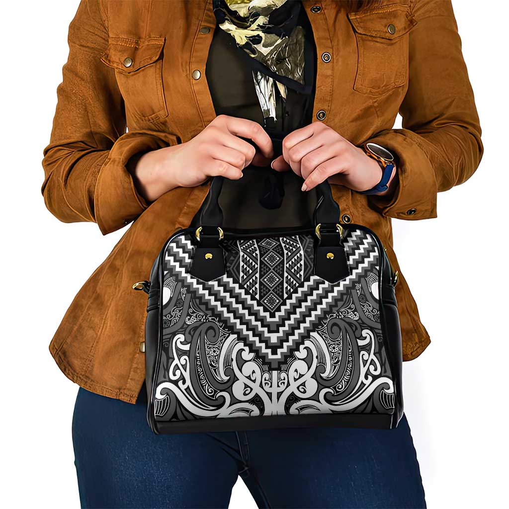 Maori Tukutuku Taniko Motifs Shoulder Handbag Black Poutama Mix Kowhaiwhai