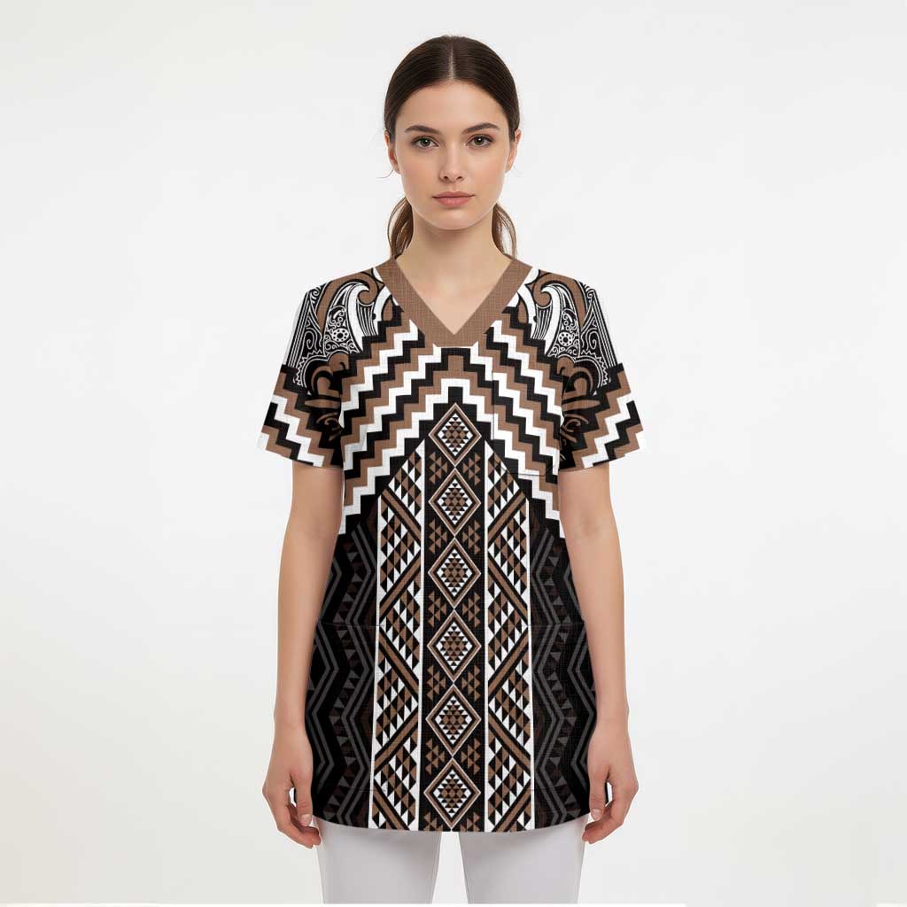 Maori Tukutuku Taniko Motifs Scrub Top Brown Poutama Mix Kowhaiwhai - Polynesian Pride