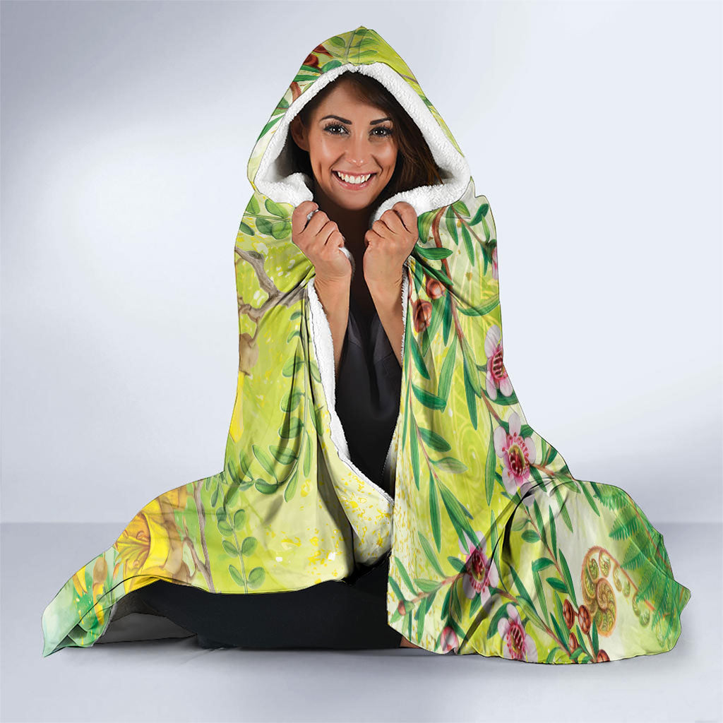 New Zealand Maori Mahuru Hooded Blanket Tui With Pikawakawa Spring Colors LT7 - Polynesian Pride