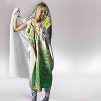 New Zealand Maori Mahuru Hooded Blanket Tui With Pikawakawa Spring Colors LT7 - Polynesian Pride