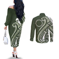 Kia Orana Cook Islands Couples Matching Off The Shoulder Long Sleeve Dress and Long Sleeve Button Shirt Matie Plumeria Tropical Waves - Polynesian Pride
