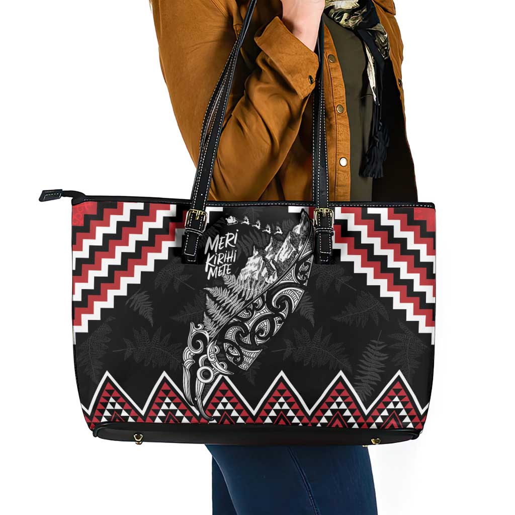 New Zealand Christmas Taniko Poutama Leather Tote Bag Mountainscape Maori Fern - Polynesian Pride
