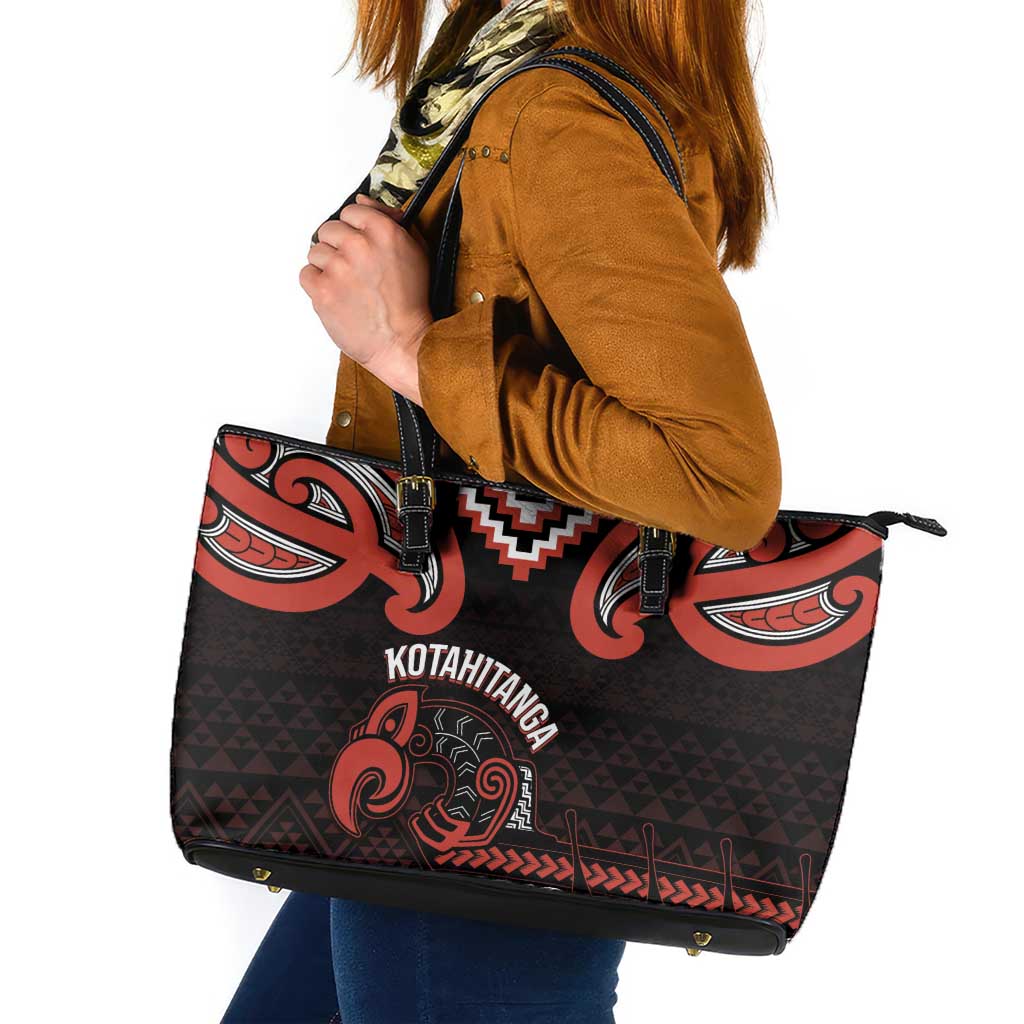 Maori Waitangi Leather Tote Bag Kotahitanga Poutama Mix Whakairo - Polynesian Pride