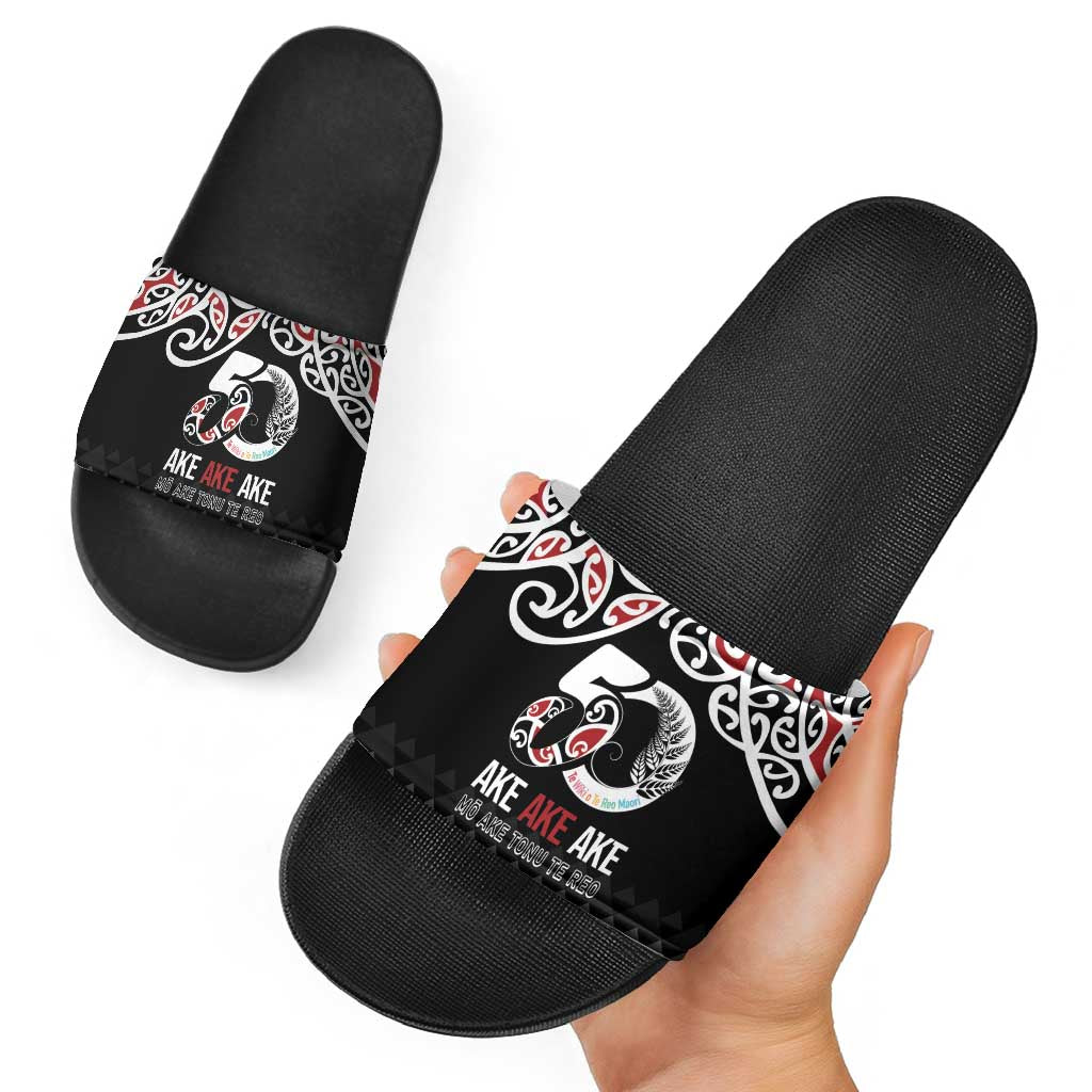 Kia Kaha Te Reo Maori Slide Sandals 50 Years Mo Ake Tonu Te Reo - Polynesian Pride