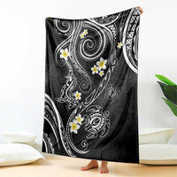 Polynesia Tribal Blanket Tentacles Plumeria