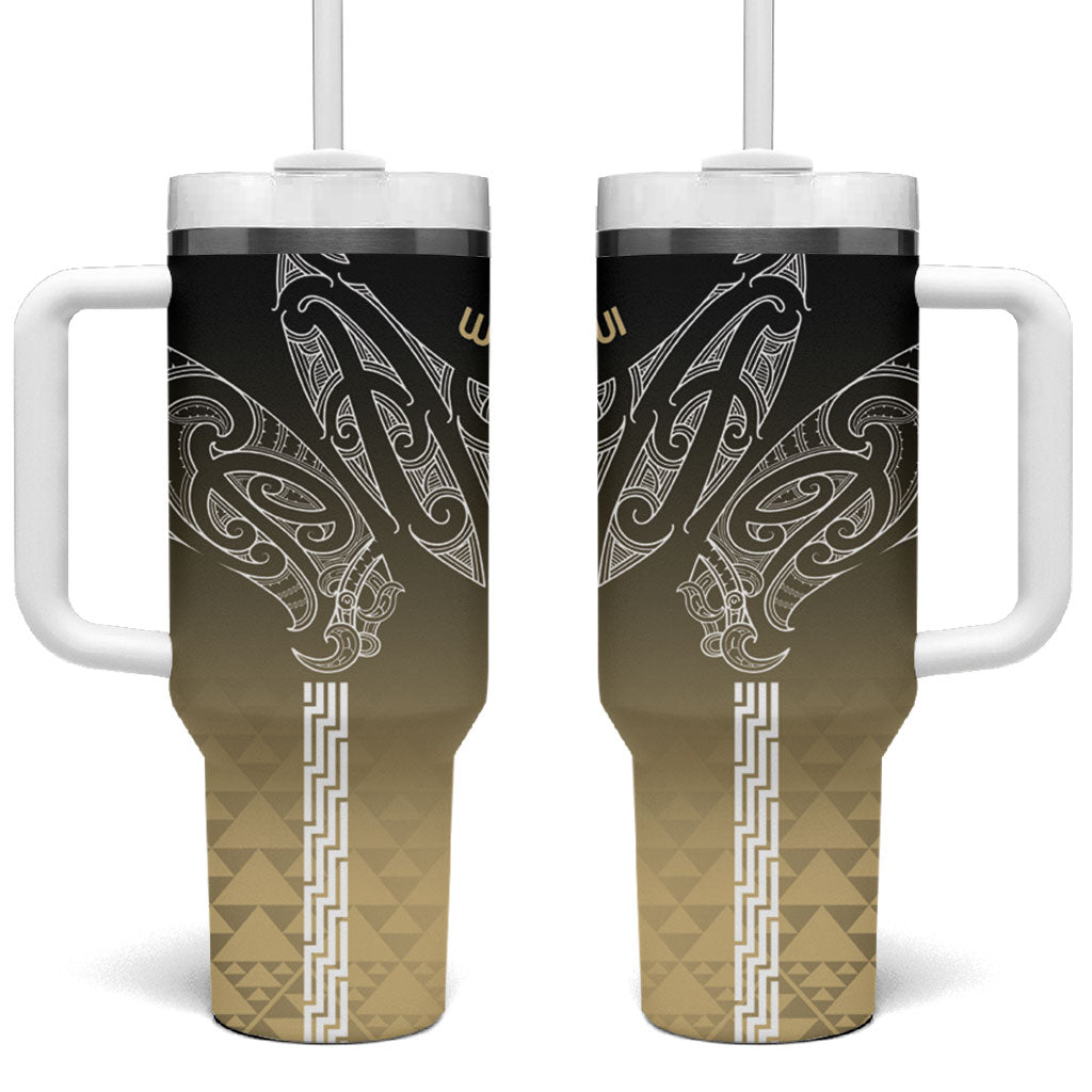 Aotearoa Maori Iwi Heritage Tumbler With Handle Waikato Tainui Parauri LT7 One Size: 40 oz Earth Gold - Polynesian Pride