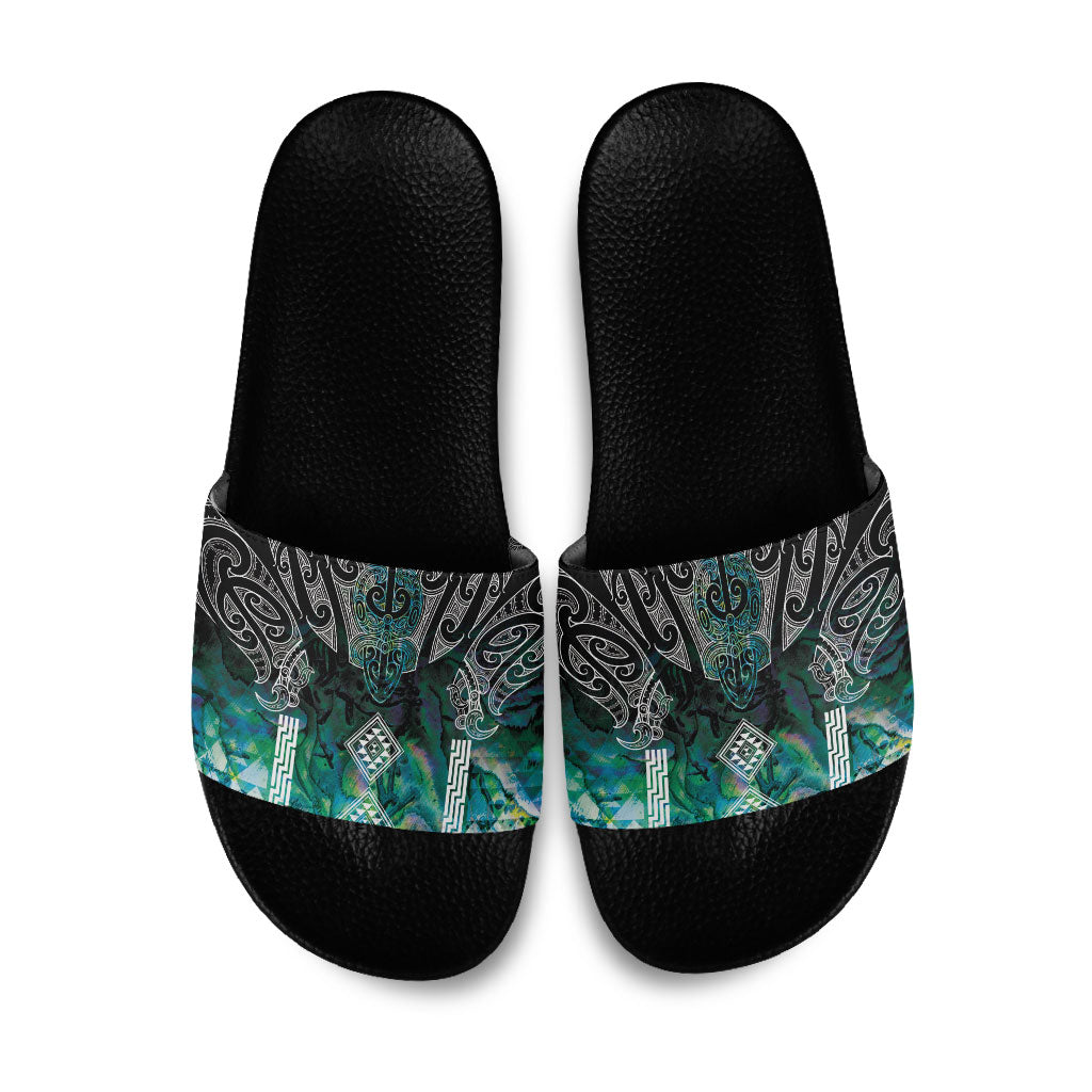 Aotearoa Maori Iwi Heritage Slide Sandals Ngati Kahungunu Paua Shell Turquoise LT7 Green Blue - Polynesian Pride