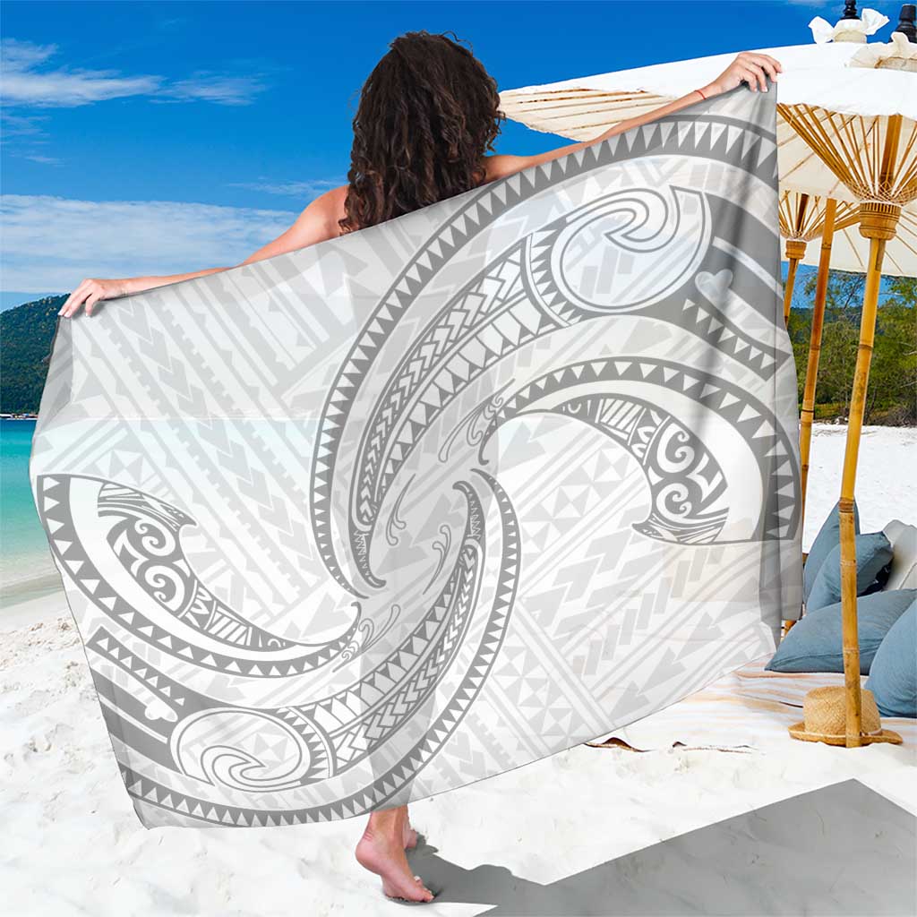 White Sunday Lotu Tamaiti Sarong Polynesian Wave Pastel Gray - Polynesian Pride