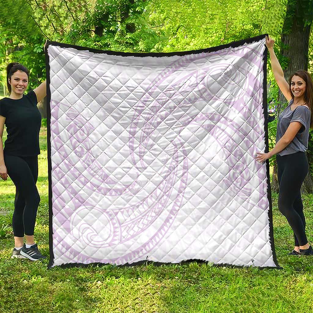 White Sunday Lotu Tamaiti Quilt Polynesian Wave Pastel Mauve - Polynesian Pride