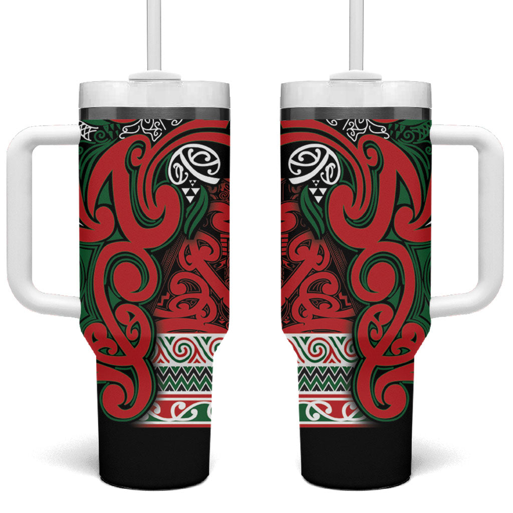 Aotearoa Iwi Tuhoe Tumbler With Handle Maori Wharenui House Tribal Pattern LT9 One Size: 40 oz Green Red - Polynesian Pride