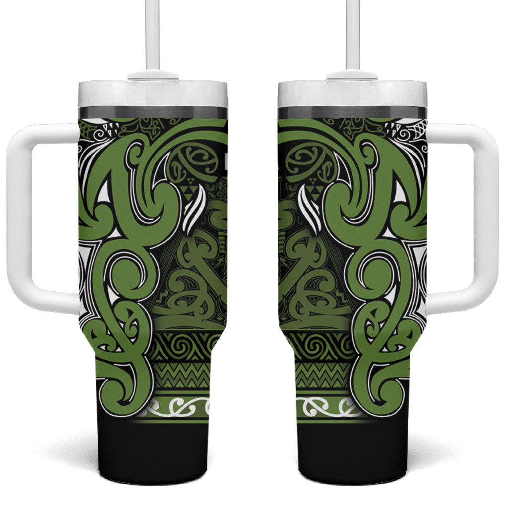 Aotearoa Iwi Ngāti Tama ki Taranaki Trust Tumbler With Handle Maori Wharenui House Tribal Pattern LT9 One Size: 40 oz Lime - Polynesian Pride
