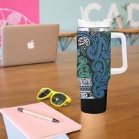 Aotearoa Iwi Ngati Mutunga Tumbler With Handle Maori Wharenui House Tribal Pattern LT9 - Polynesian Pride
