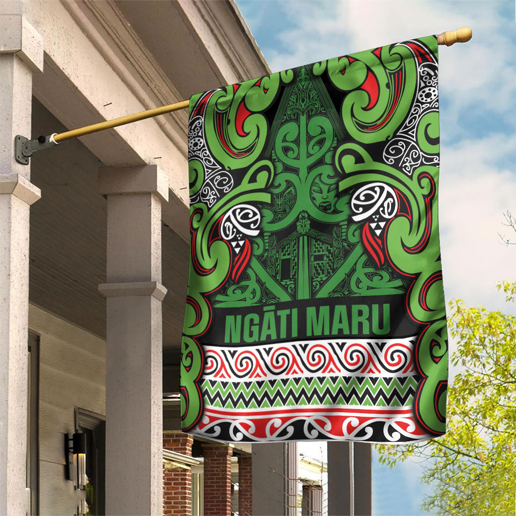 Aotearoa Iwi Ngati Maru Hauraki Garden Flag Maori Wharenui House Tribal Pattern LT9 House Flag Green Red - Polynesian Pride