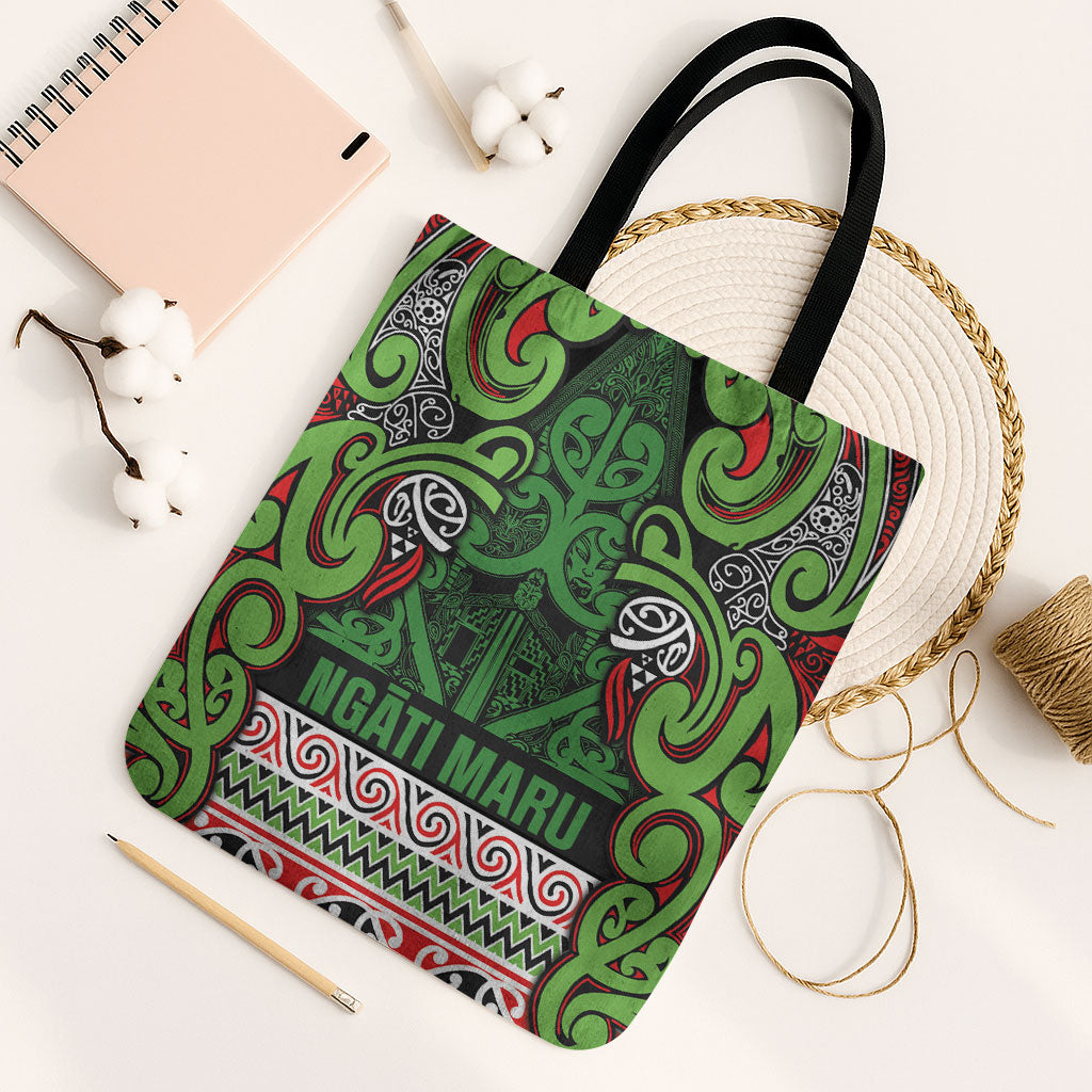 Aotearoa Iwi Ngati Maru Hauraki Tote Bag Maori Wharenui House Tribal Pattern LT9 Black Strap One Size Green Red - Polynesian Pride