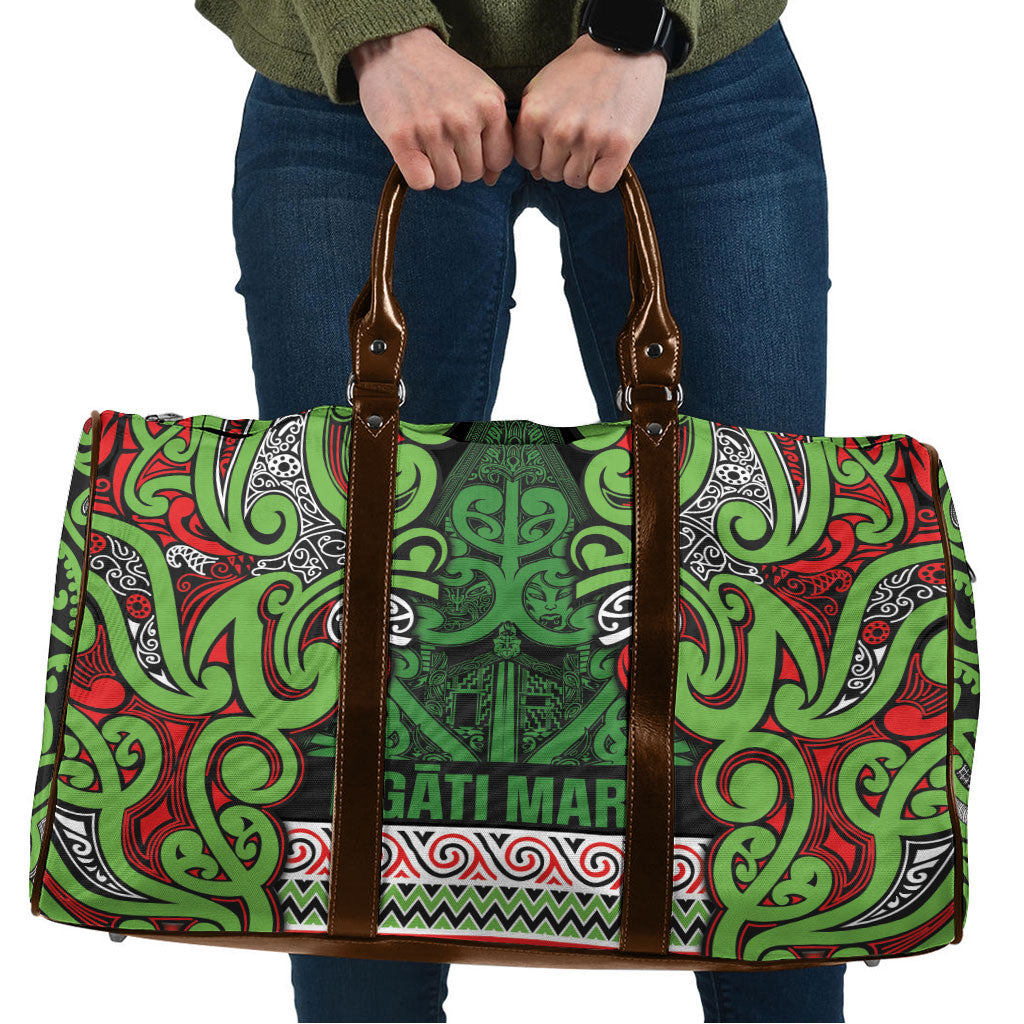 Aotearoa Iwi Ngati Maru Hauraki Travel Bag Maori Wharenui House Tribal Pattern LT9 Green Red - Polynesian Pride