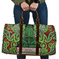 Aotearoa Iwi Ngati Maru Hauraki Travel Bag Maori Wharenui House Tribal Pattern LT9 Green Red - Polynesian Pride