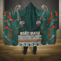 Aotearoa Iwi Ngāti Maru Taranaki Hooded Blanket Maori Wharenui House Tribal Pattern LT9 - Polynesian Pride