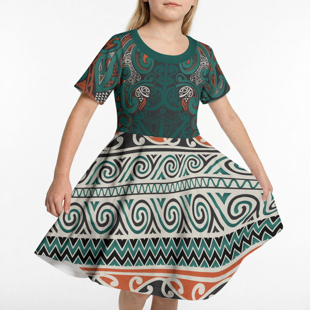 Aotearoa Iwi Ngāti Maru Taranaki Kid Short Sleeve Dress Maori Wharenui House Tribal Pattern LT9 - Polynesian Pride