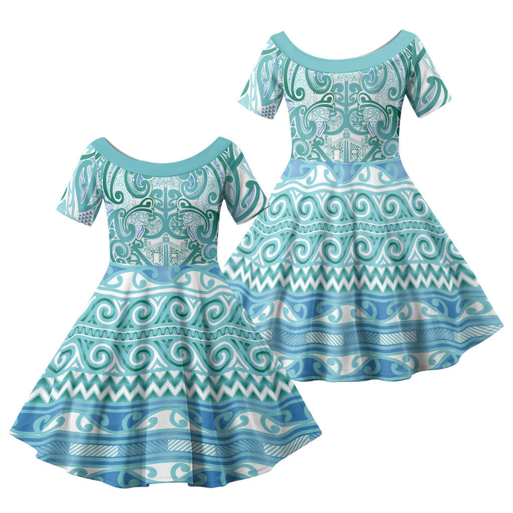 Aotearoa Iwi Ngati Paoa Family Matching Off Shoulder Maxi Dress and Hawaiian Shirt Maori Wharenui House Tribal Pattern LT9 Daughter's Dress Turquoise - Polynesian Pride