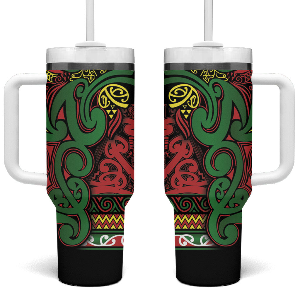 Aotearoa Iwi Ngati Hine Tumbler With Handle Maori Wharenui House Tribal Pattern LT9 One Size: 40 oz Deep Green - Polynesian Pride