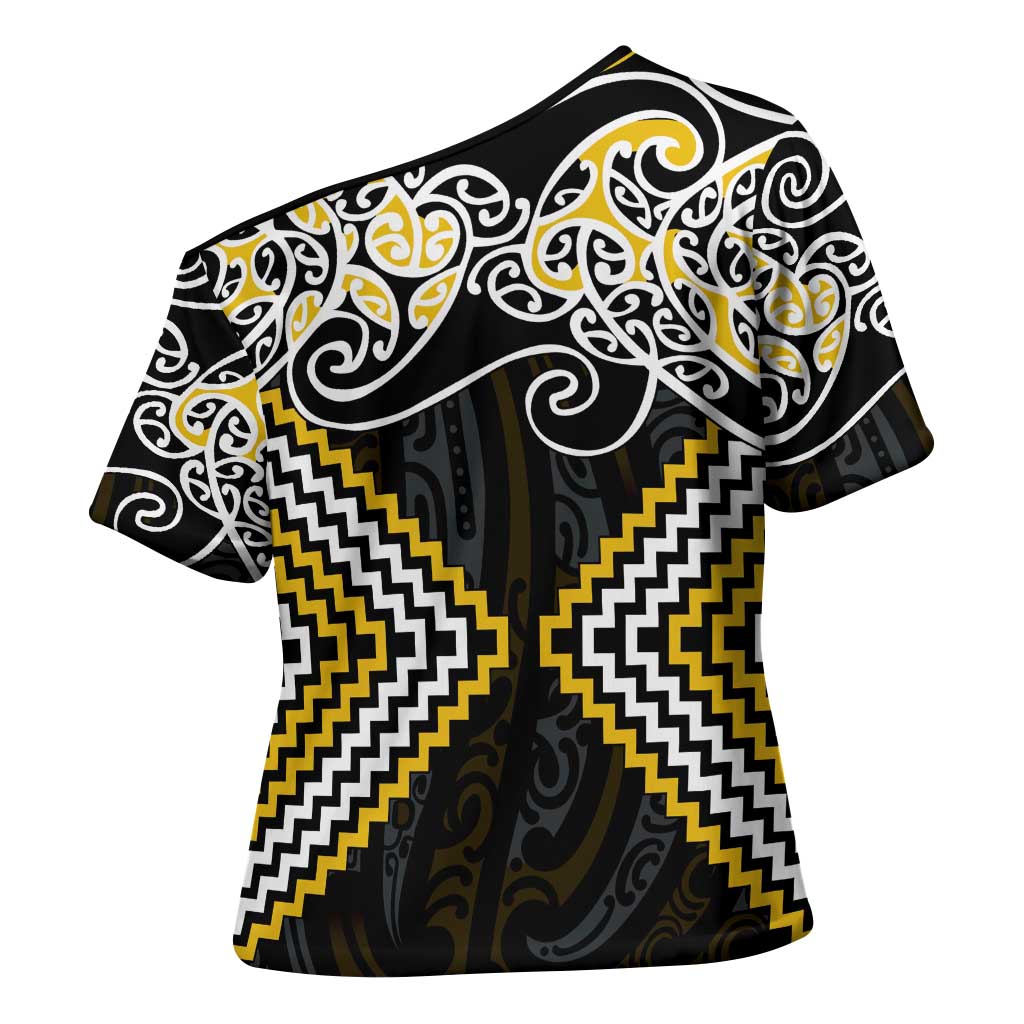 Gold Aotearoa Tukutuku Manawa Tapu Cross Shoulder Shirt Ta Moko Toi Maori - Polynesian Pride