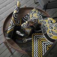 Gold Aotearoa Tukutuku Manawa Tapu Wrapping Paper Ta Moko Toi Maori - Polynesian Pride