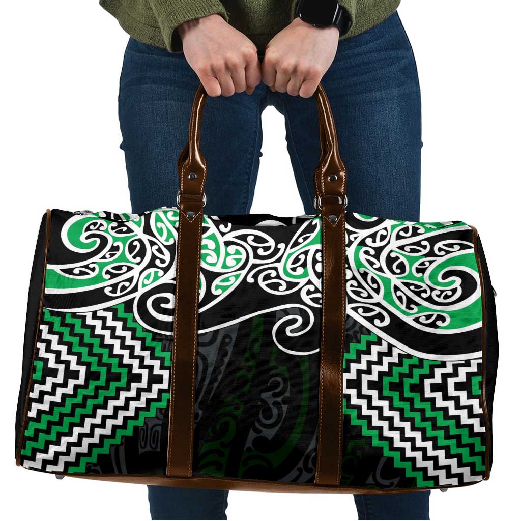 Green Aotearoa Tukutuku Manawa Tapu Travel Bag Ta Moko Toi Maori - Polynesian Pride