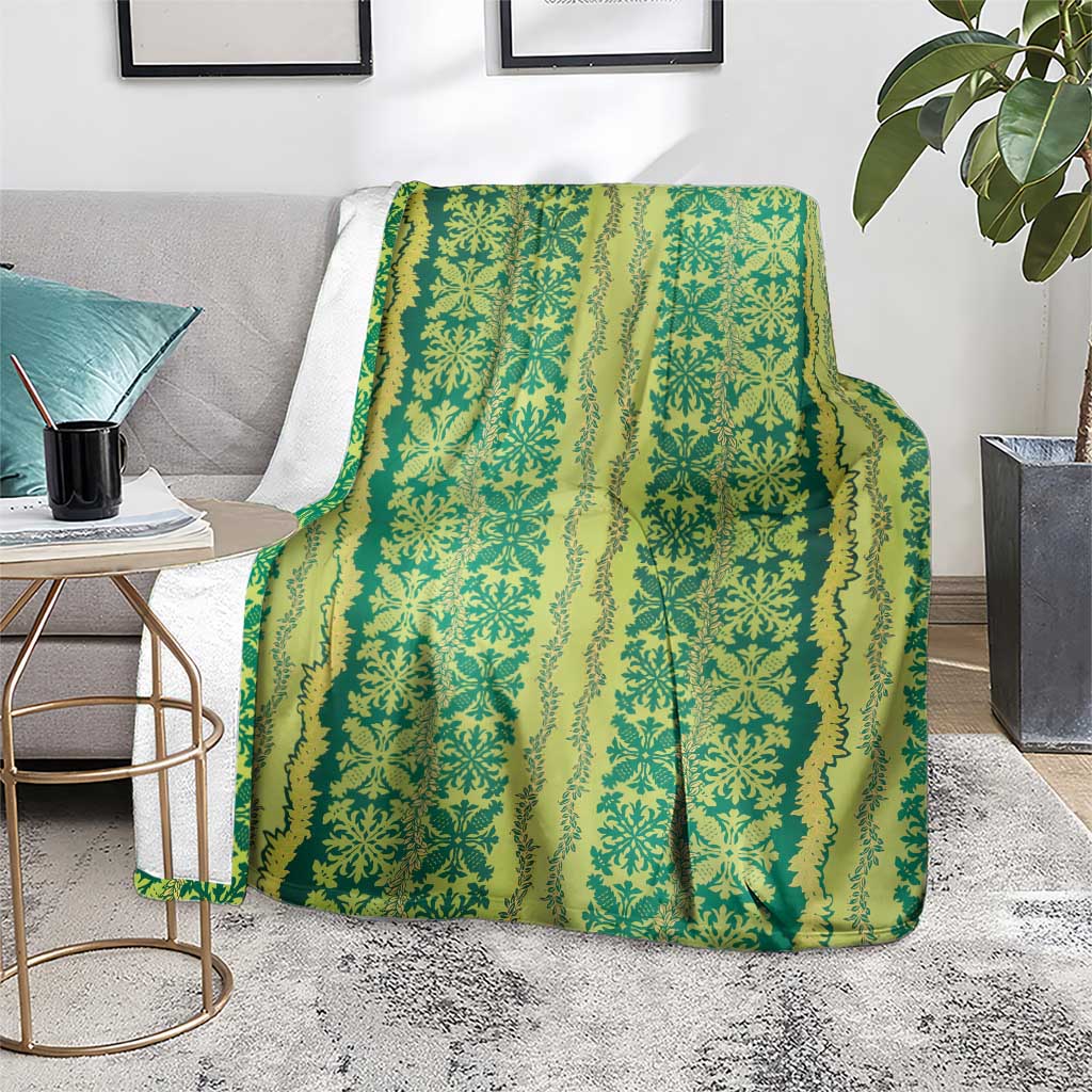 Hawaii Lei with Tribal Quilt Motif Blanket
