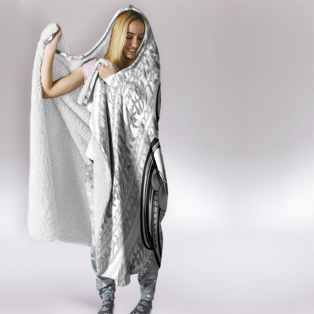 Hawaii Plumeria Lokelani Pikake Lei Hooded Blanket Ele'ele Polynesian Tattoo LT9 - Polynesian Pride