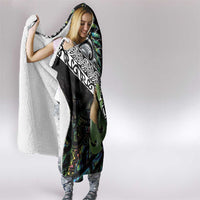 Personalised Maori Manaia Hooded Blanket New Zealand Tribal Hei Matau Papua Shell LT9 - Polynesian Pride