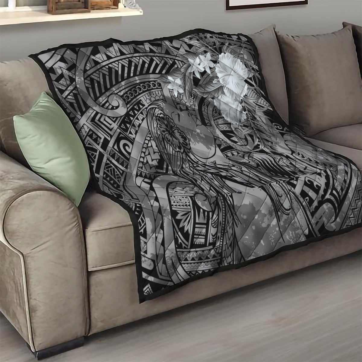 Pacific Beauty Girl Quilt Black Polyneisan Tribal Vintage Motif