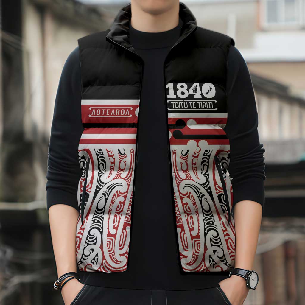 Personalised Toitu Te Tiriti Aotearoa 1840 Sleeveless Puffer Jacket Red Kowhaiwhai Puhoro - Polynesian Pride