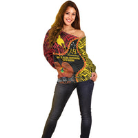 Personalised Papua New Guinea 49th Anniversary Off Shoulder Sweater Hapi De bilong Indipendens Papua Niugini