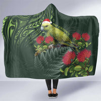 Meri Kirihimete Kakapo Hooded Blanket Green Silver Fern Christmas Vibe LT9 One Size Green - Polynesian Pride