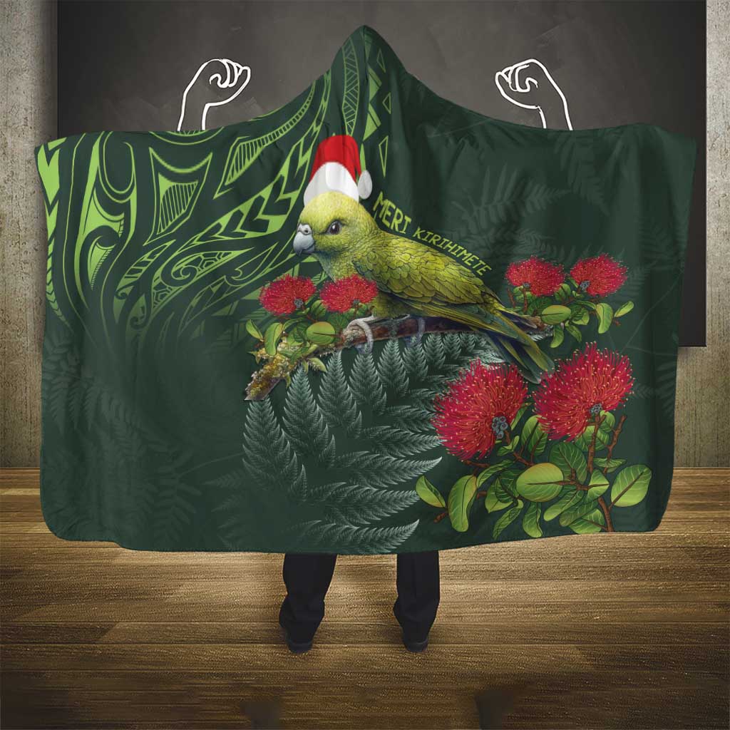 Meri Kirihimete Kakapo Hooded Blanket Green Silver Fern Christmas Vibe LT9 - Polynesian Pride