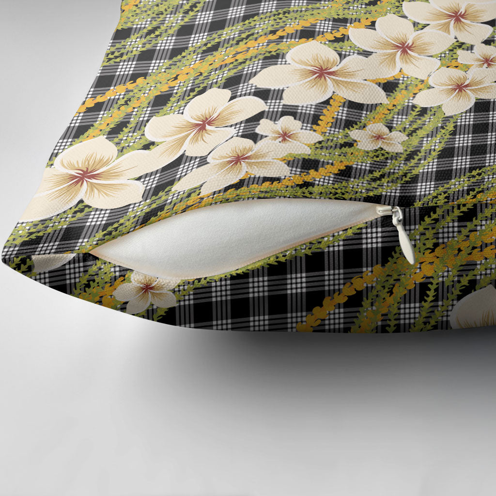 Ele'ele Hawai'i Palaka Plumeria Pillow Cover Puakenikeni and Maile Lei