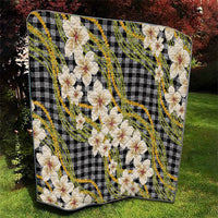 Ele'ele Hawai'i Palaka Plumeria Quilt Puakenikeni and Maile Lei
