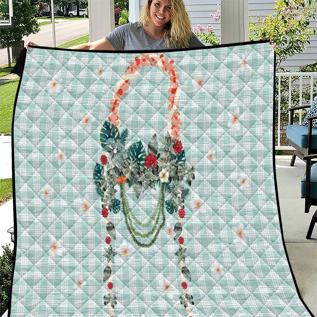 Turquoise Hawaiian Palaka Quilt Kukui Nut Money Lei - Polynesian Pride