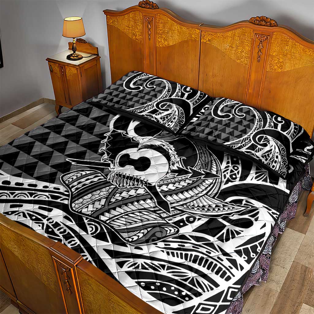 Koa Ikaika Warrior Helmet with Shark Quilt Bed Set Black Kakau Style