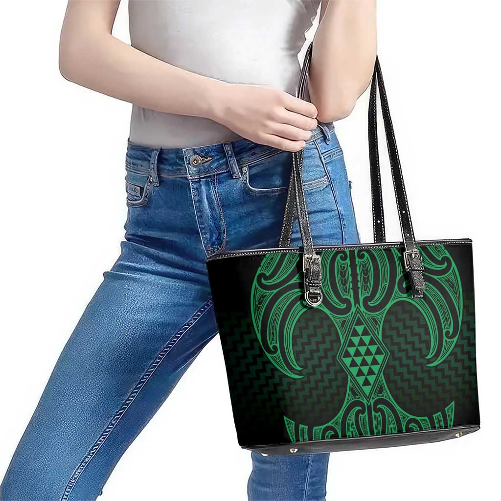 Kakariki Maori Ta Moko Poutama Art Leather Tote Bag